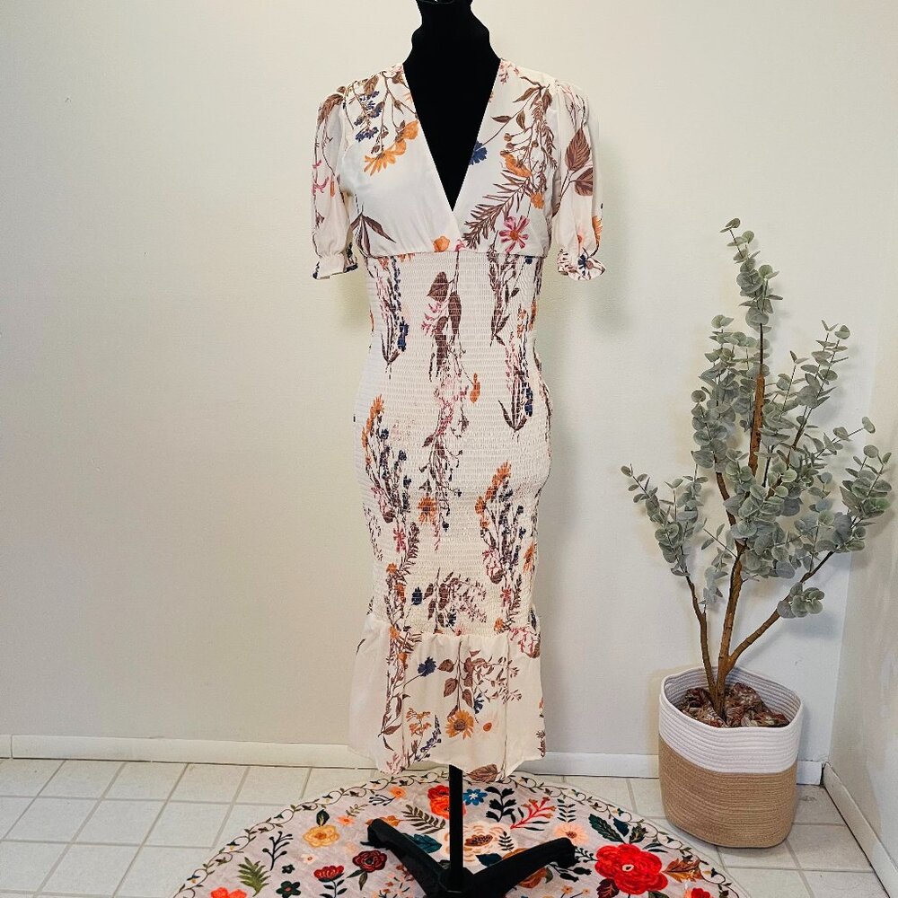 Feminine Floral Midi Stretchy Bodycon Dress (Size Large)
